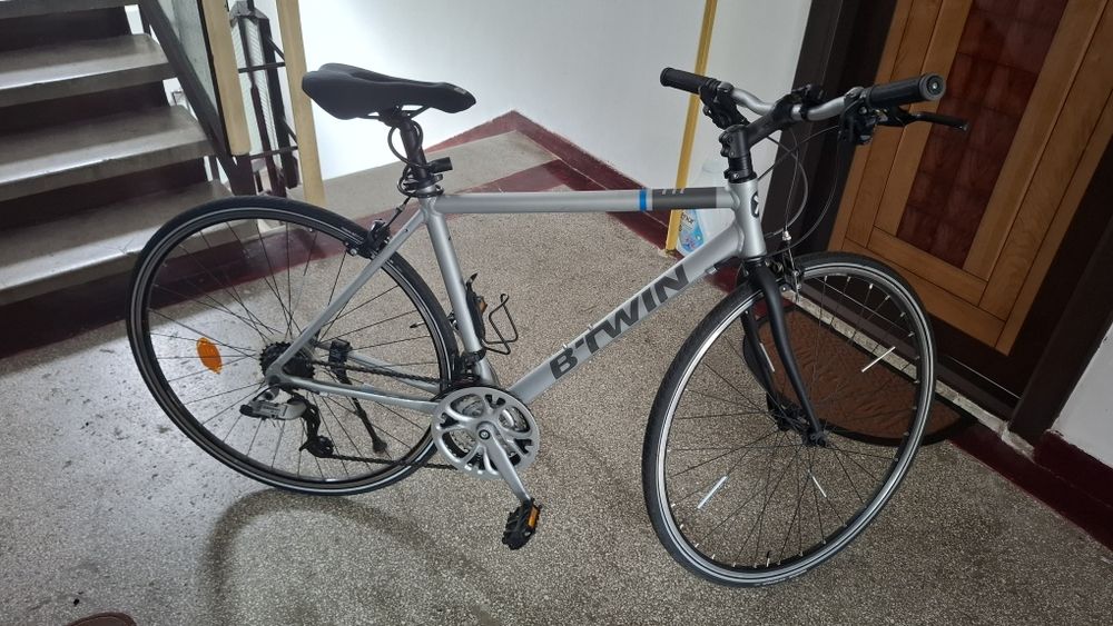 Bicicleta Decathlon Fit300 cadru aluminiu
