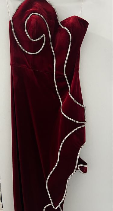 Rochie tip bijuterie