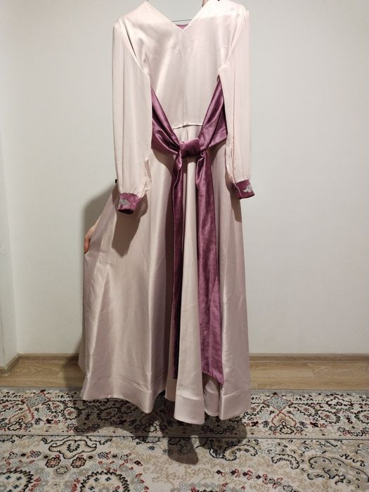 Продаю платье на той