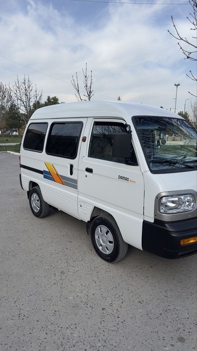 Продам срочно машину
