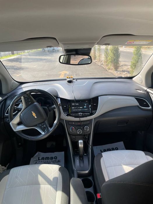 Tracker 1 premier sotiladi