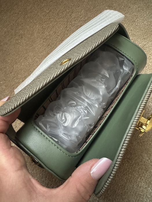 Gentuta eleganta noua Kaki