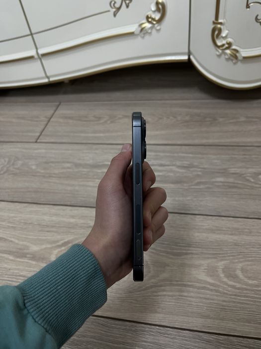 Продается iPhone 15 Pro