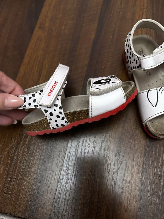 Se vand sandalute Geox Respira unisex marime 22