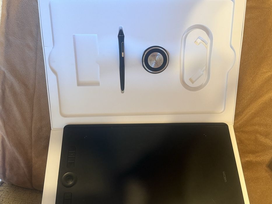 Tableta Grafica Wacom Intuos Pro L