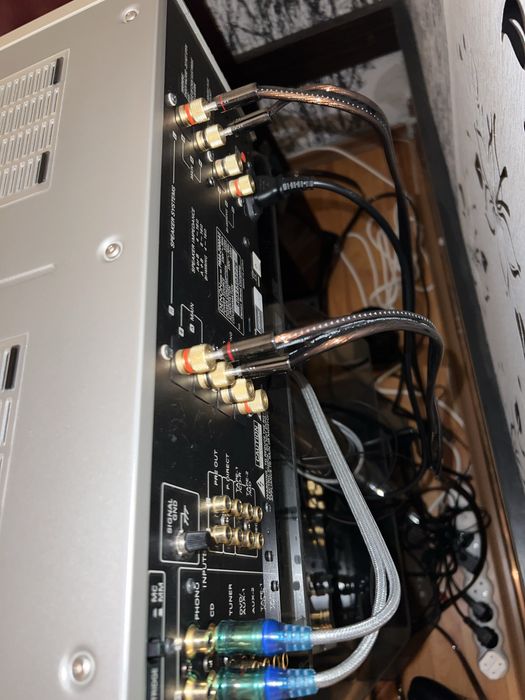 Denon PMA-2000AE – amplificator Hi-Fi high-end IMPECABIL