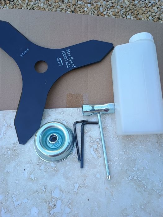 Motocoasa profesionala O-Mac MS400