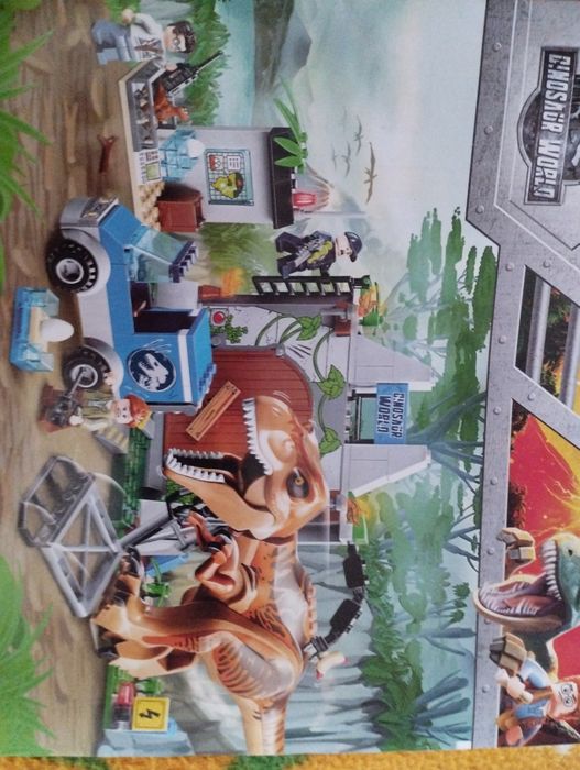 Продам конструктор Лего