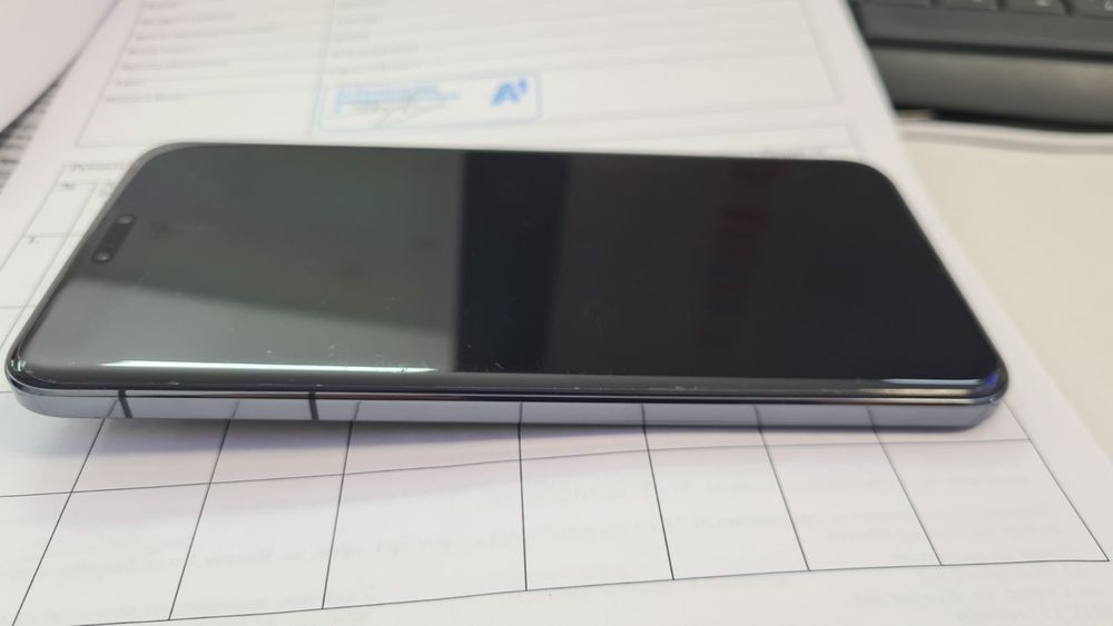 Honor magic 7 pro в гаранция като нов 12Ram 512 вградена памет топ телефон
