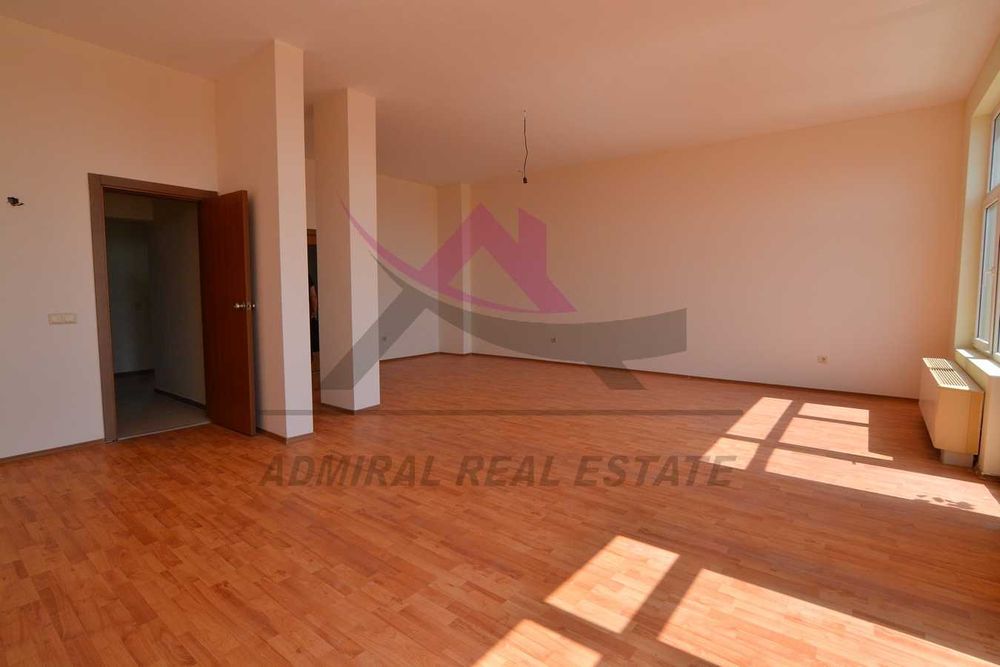 Продава се Тристаен апартамент в Варна, Левски - 190 кв.м за 1253 €/кв.м - Снимка #1