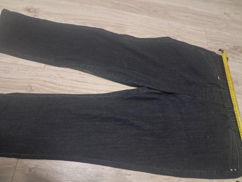 Blugi de dama  marimea 52