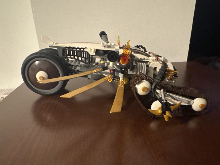 Ninjago Ultra Sonic Raider 2012 9449