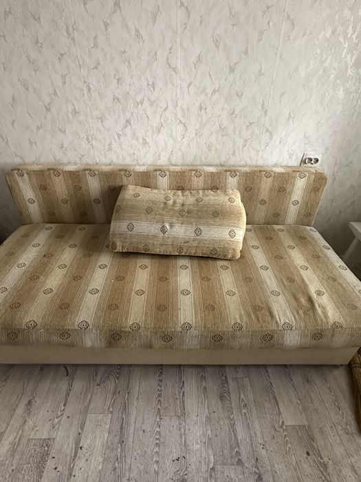 Продается диван книжка