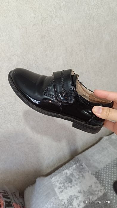 Продам детские туфли для мальчика (28размер)