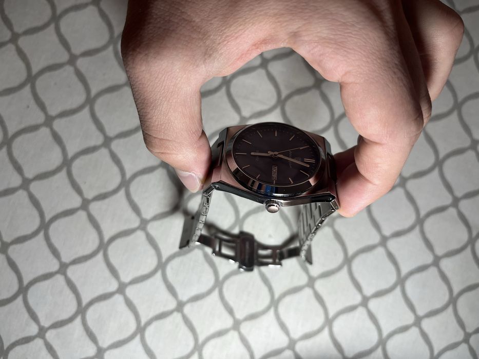 Мужские часы в состояний