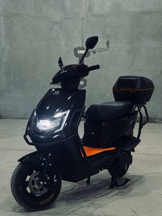 Skutr arkmoto ___