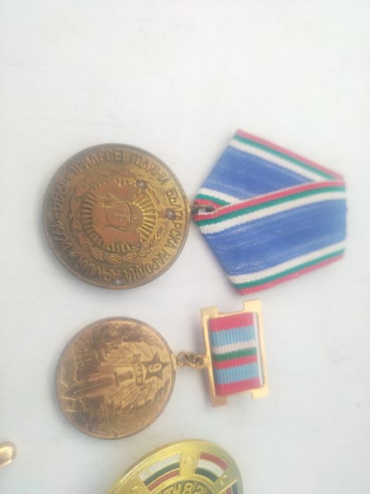 Медали, Ръкавели за риза, игла за вратовръзка