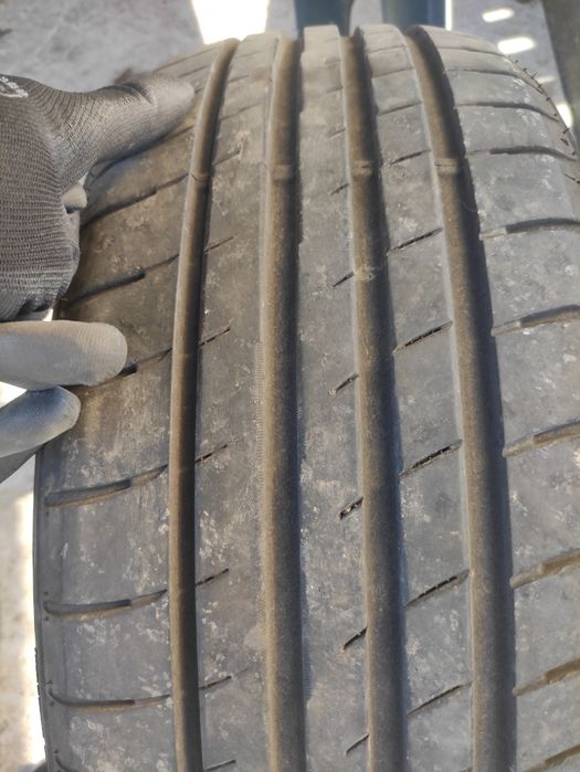 Vând anvelope de vara 225 50 17