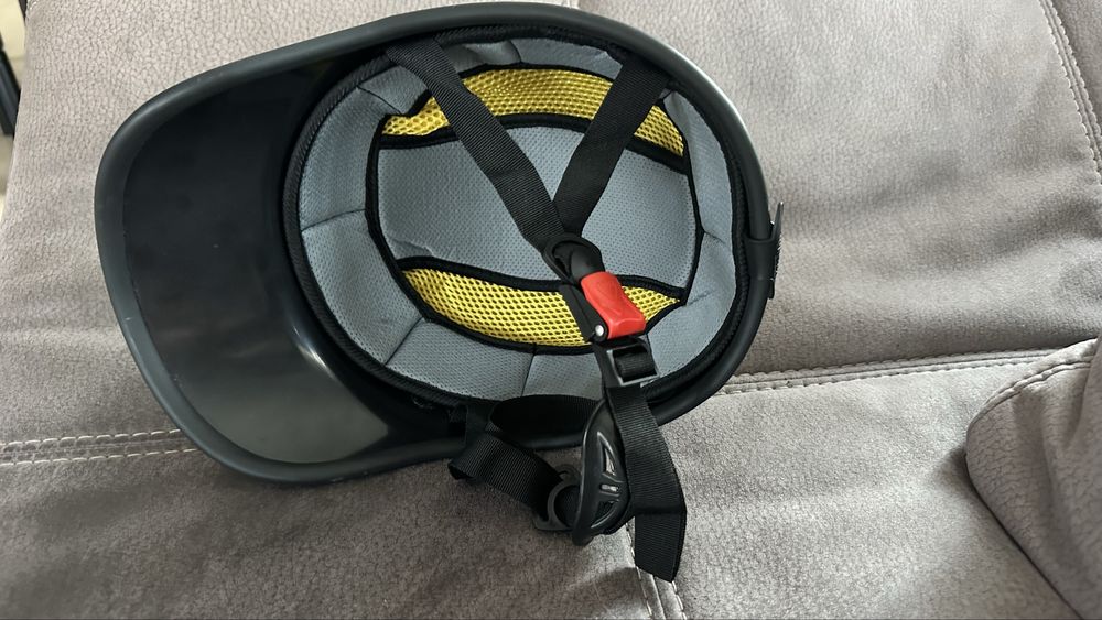 Каска за  езда - конен спорт