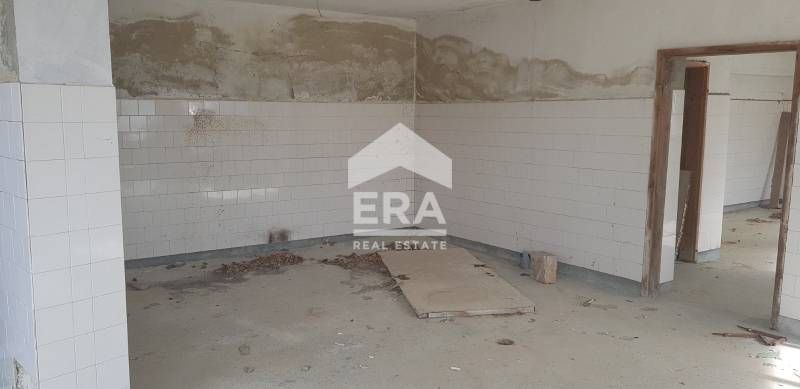 Продава се Магазин в с. Добрина, Област Варна - 160 кв.м за 750 €/кв.м - Снимка #6