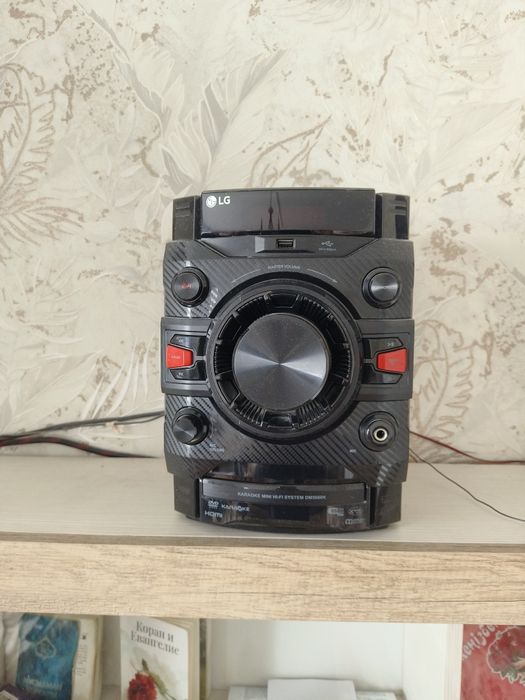 Продам муз,центр LG