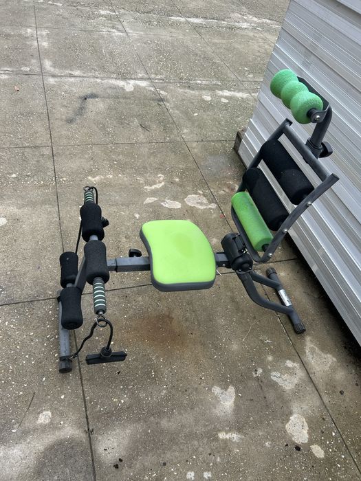 Banca exercitii aproape noua