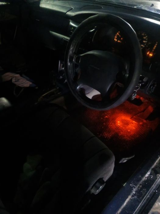 Мазда ЕВНУС 2,5 V6