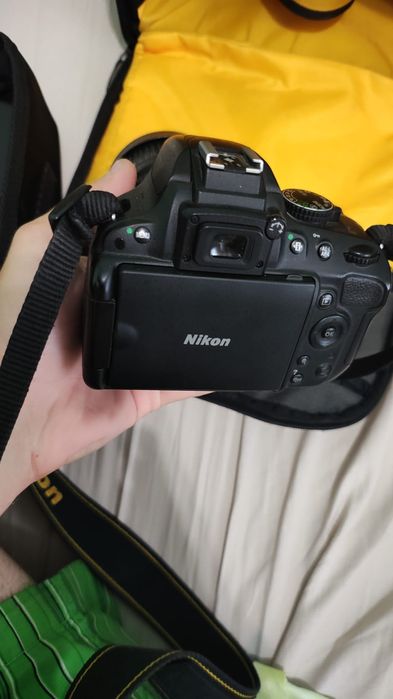 Aparat foto Nikon D5100 + 2 Obiective si Geanta