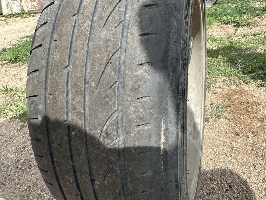 Продам 8 шины с дисками  225/45ZR17