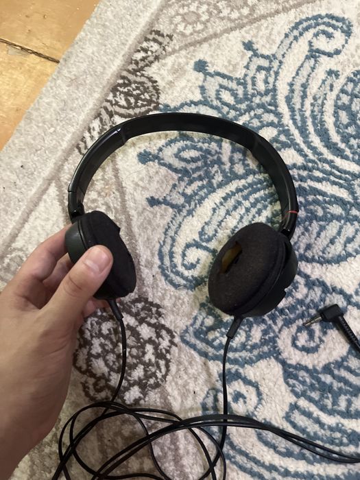 Продам наушники Sony
