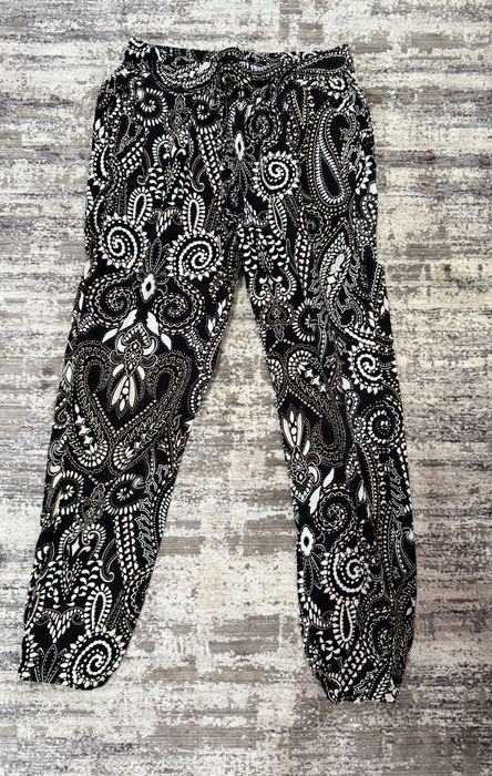 Pantaloni lejeri de vara