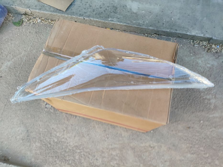 Стекло фара соната