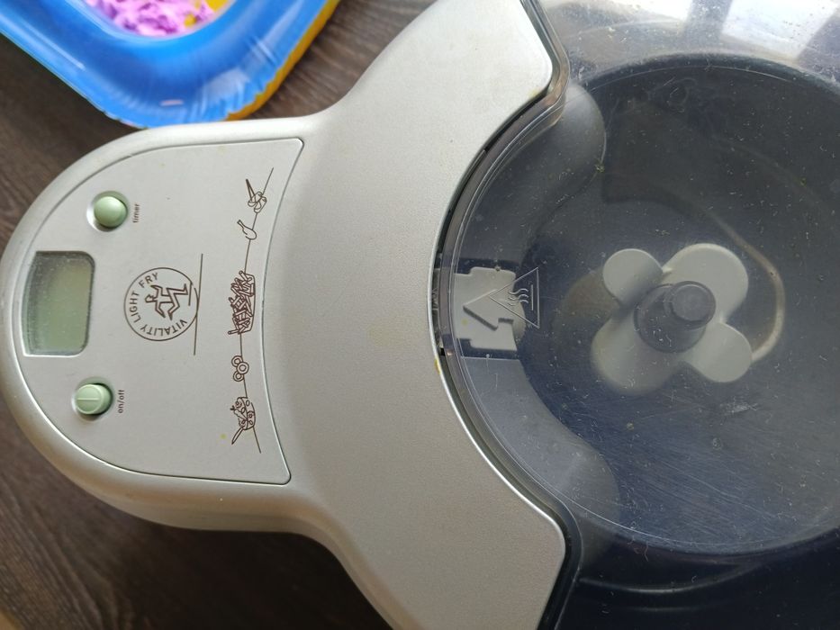 Продам на запчасти фрттюрница.