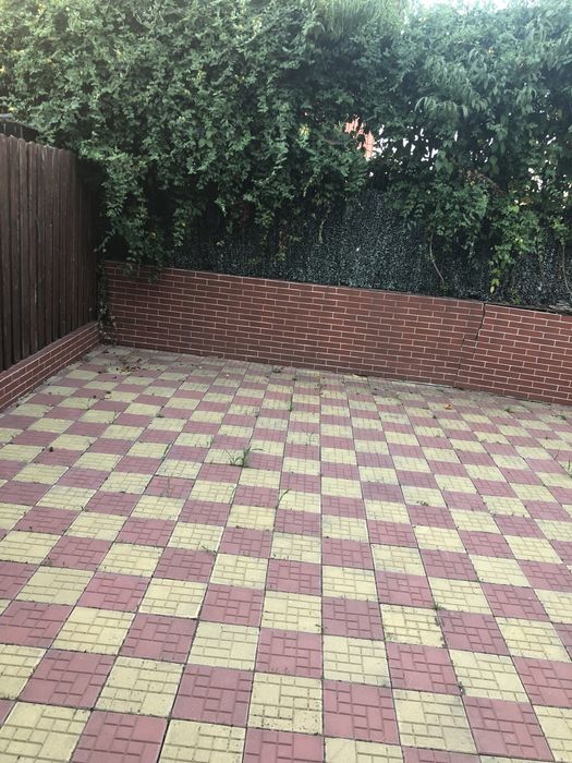 Inchiriez Vilă Pipera P+1+M - 5 Camere