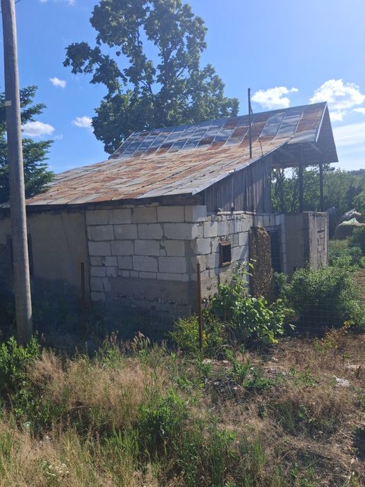 Se vinde casa bătrânească