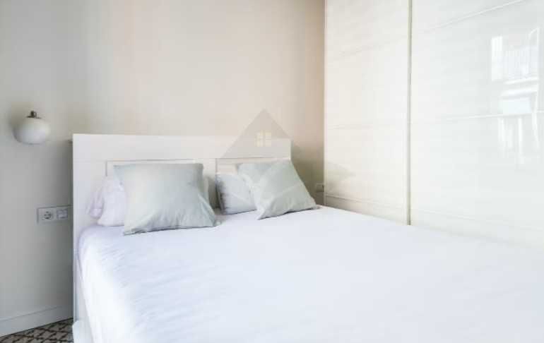 Дава се под наем Тристаен апартамент в Пловдив, Център - 74 кв.м за 219.3 € - Снимка #1