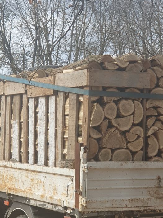 Lemne de foc la paletii