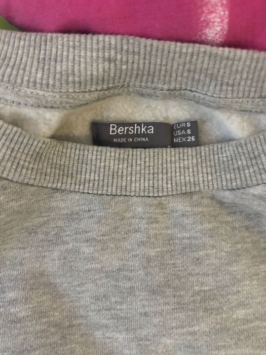 Пуловер, блуза от Berska