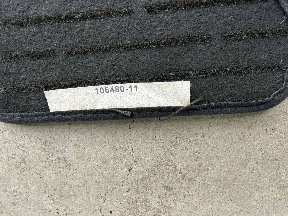 ОРИГИНАЛНИ КОМПЛЕКТИ По 4бр. Мокетени Стелки за * Vw Passat B6/B7/CC* и *Bmw F10/F11 PreFace+Face*