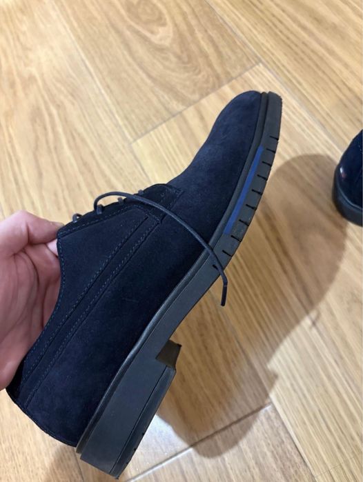 Pantofi Tommy Hilfiger piele intoarsa marimea 42 bleumarin