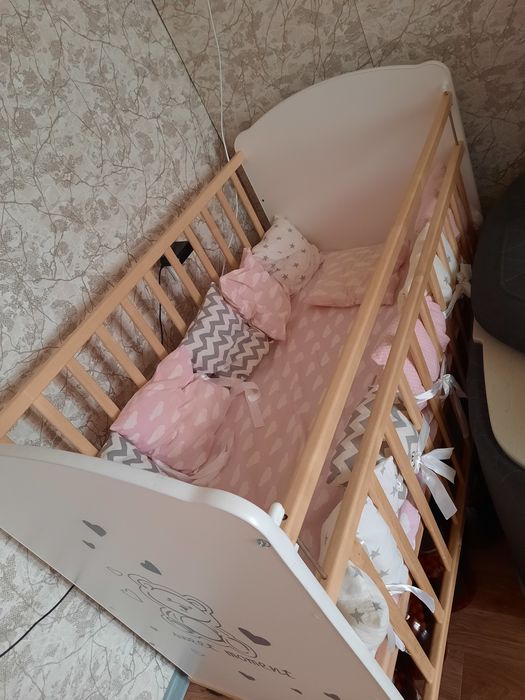 Продам кроватку в отличном состоянии.