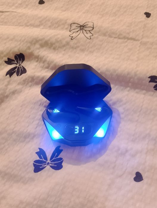 Продаже наушники без проводные