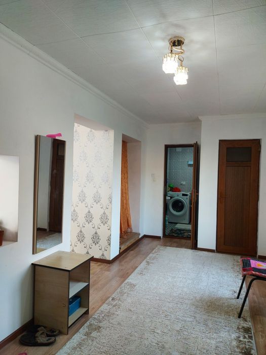 Тұрланда Екі этажды үй сатылады, Тез арада