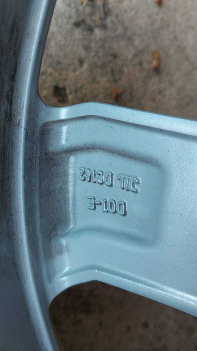 Vând set de jante Mercedes echipate cu anvelope Michelin