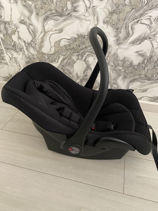 Продам автокресло