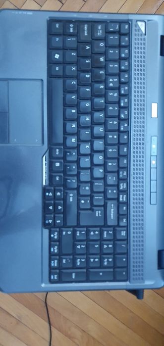 Acer лаптоп 17''