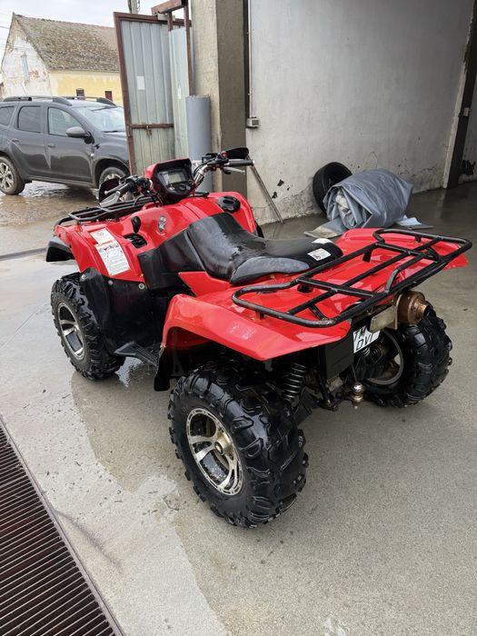Vând Suzuki king quad
