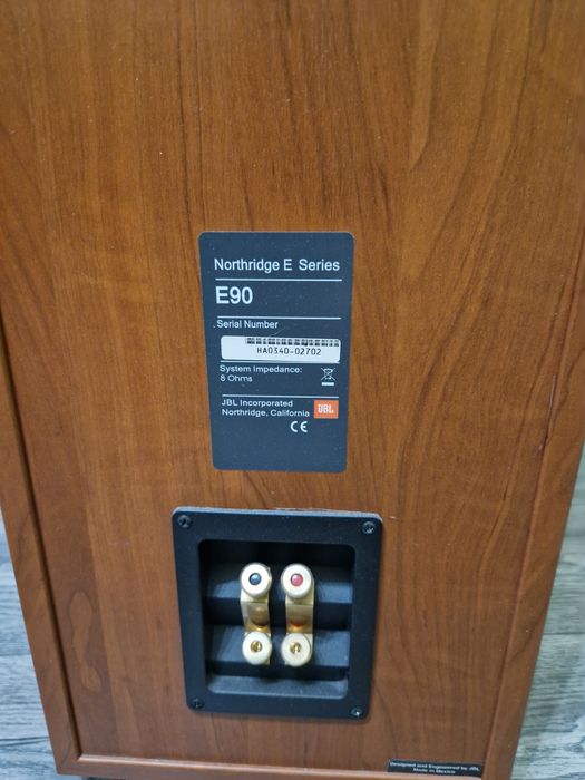 Напольная акустическая система JBL