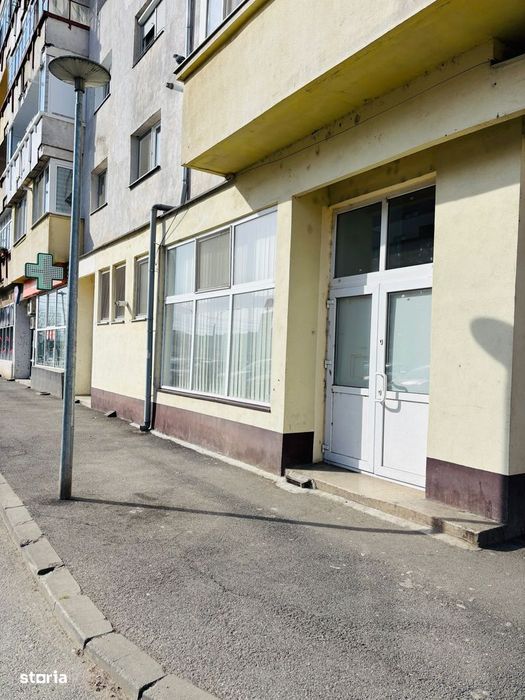 Spatiu Comercial cu vitrina 58 mp Stefan Cel Mare