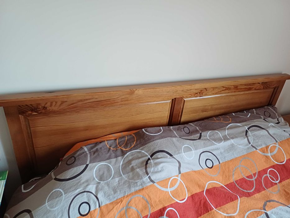 Спален комплект от дърво